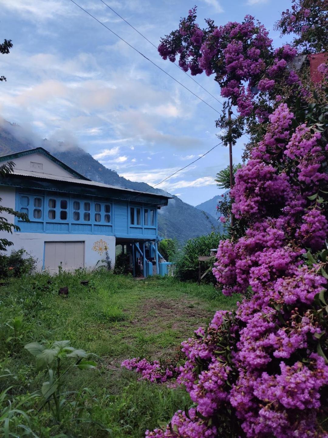 The Nook, Sainj Hostel Exterior photo